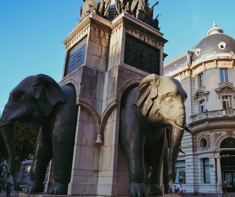 Fontaine des éléphants, les 4 sans Culs à Chambéry
