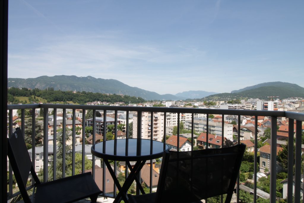 vue du balcon, vue plongeante su Aix-les-Bains