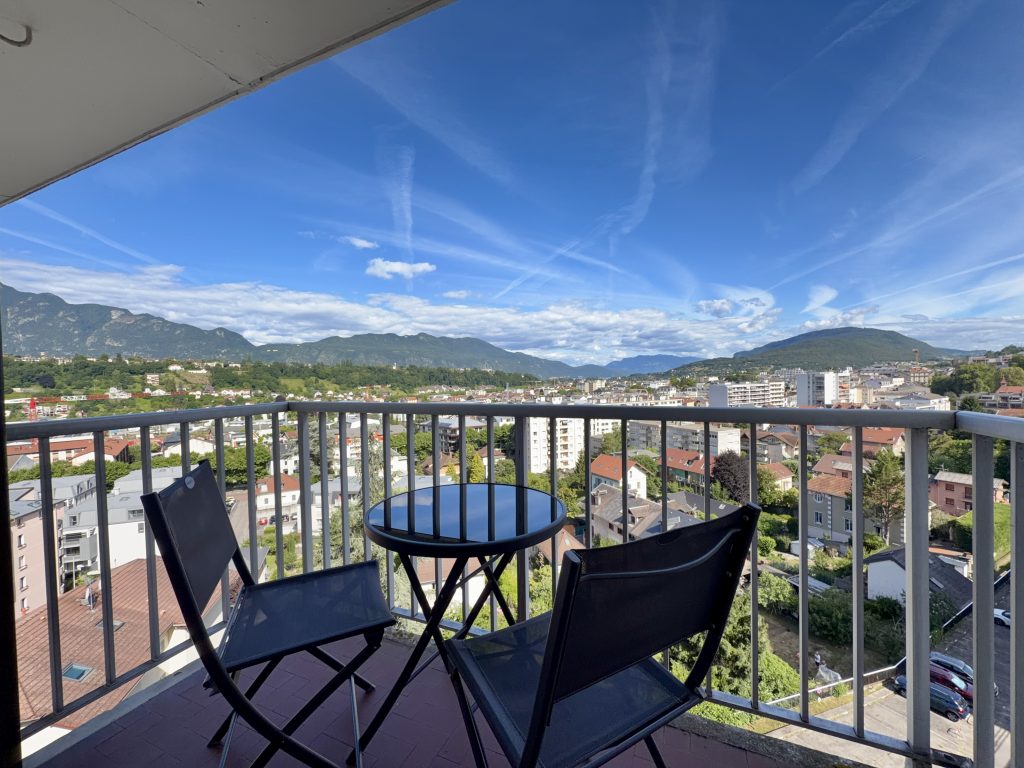 vue depuis le balcon sur Aix-les-Bains